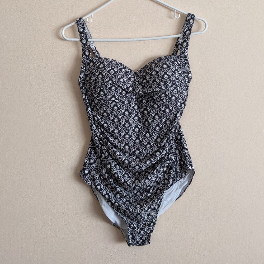 Bond-eye Australia Swimsuit